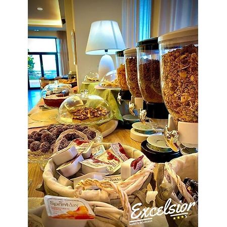 Hotel Excelsior Montesilvano Ngoại thất bức ảnh