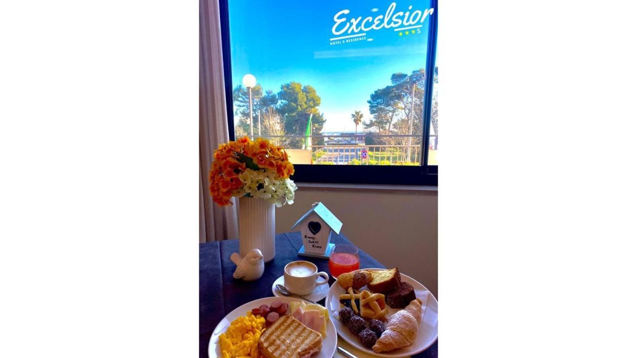 Hotel Excelsior Montesilvano Ngoại thất bức ảnh