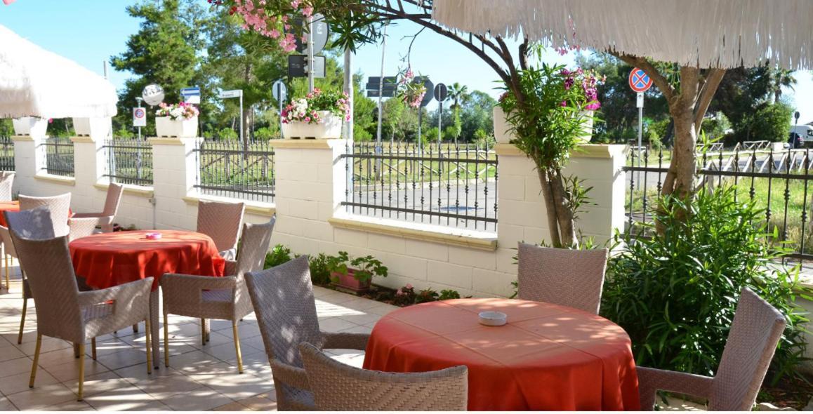 Hotel Excelsior Montesilvano Ngoại thất bức ảnh