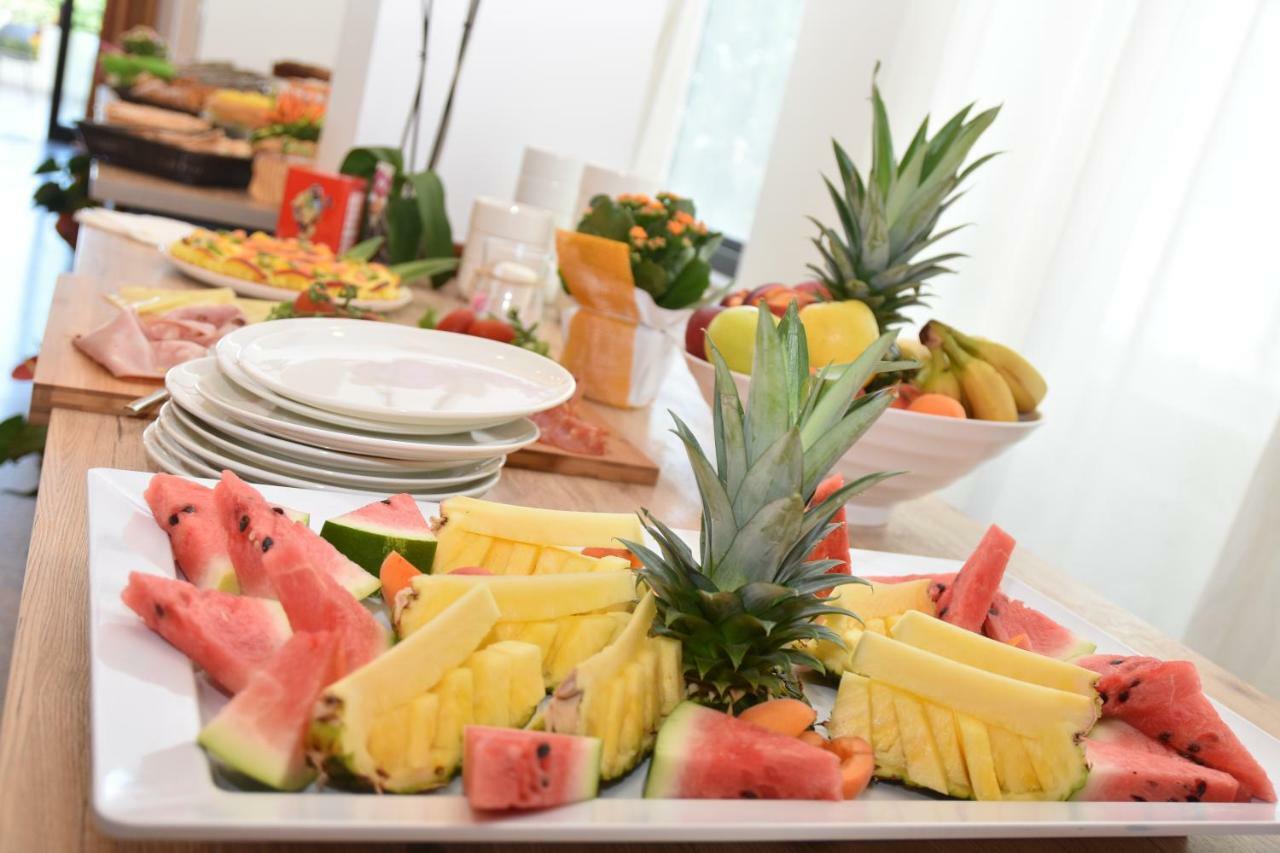 Hotel Excelsior Montesilvano Ngoại thất bức ảnh