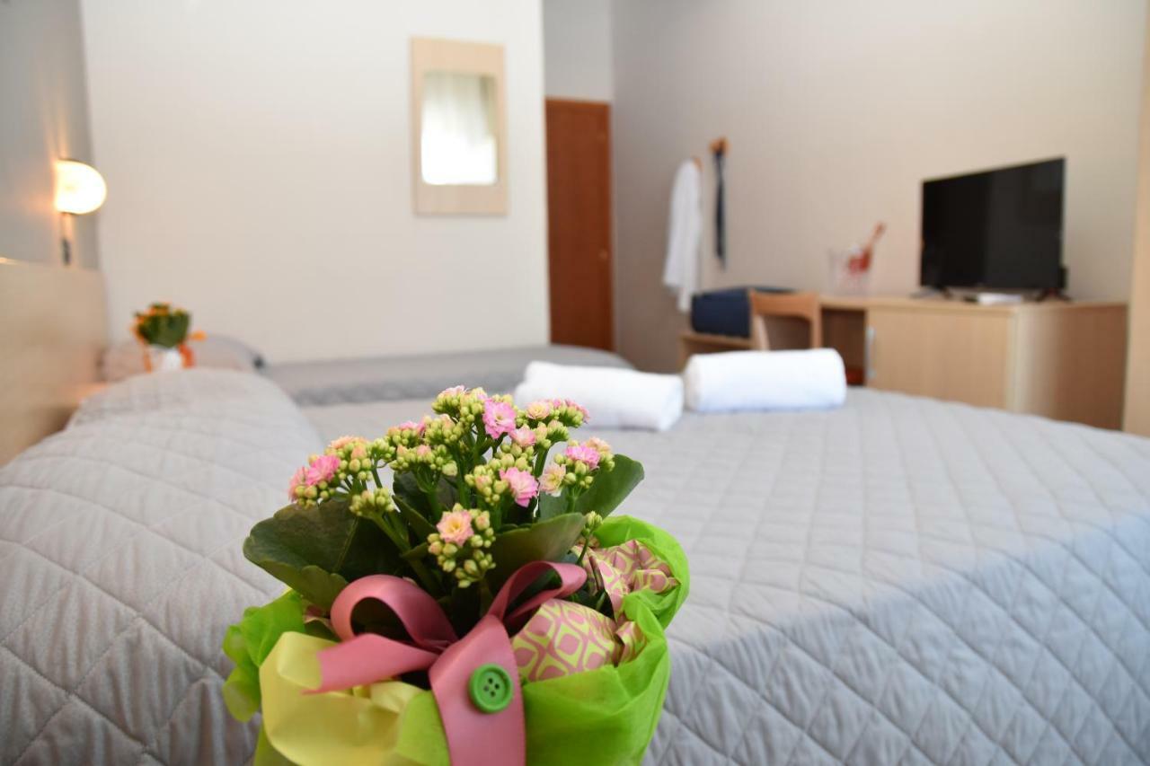 Hotel Excelsior Montesilvano Ngoại thất bức ảnh